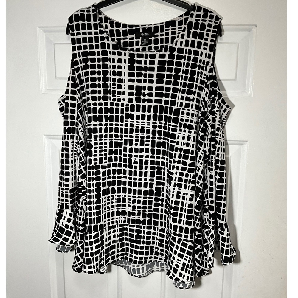 Alfani Woman Black White Geometric Cold Shoulder Ruffle Sleeve Blouse 0X